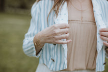Load image into Gallery viewer, hand-chain w/ textured chains
